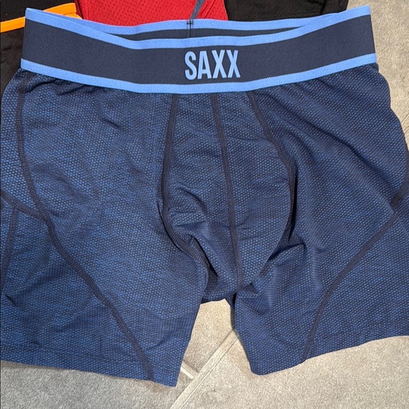 Saxx Kinetic Boxer Briefs 4 Pack Small - Picture 3 of 9